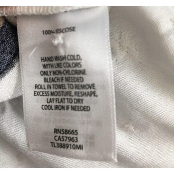 Leith dress size small  - Picture 8 of 10